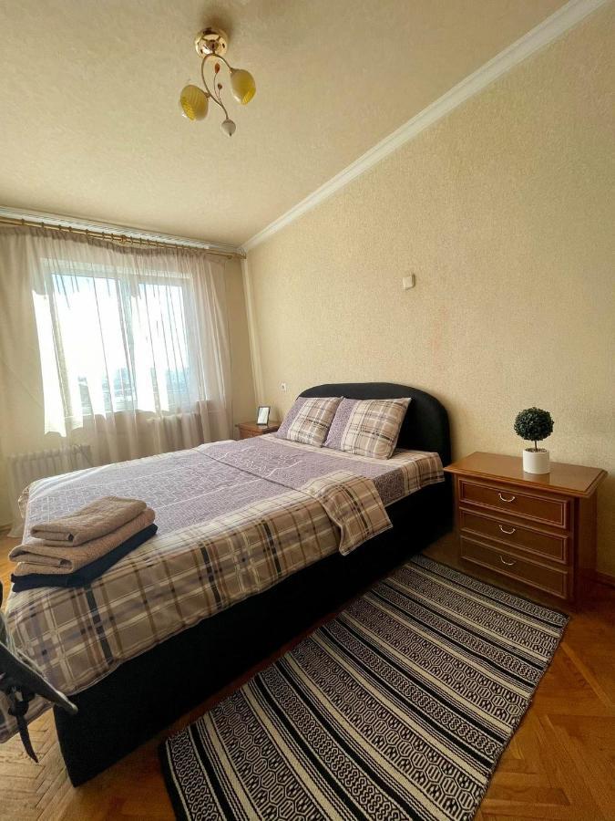 Comfortable One Beds With Nice View For Independent Sqr Kijów Zewnętrze zdjęcie