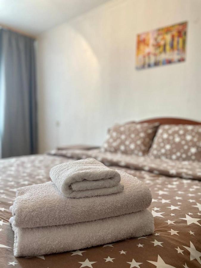Comfortable One Beds With Nice View For Independent Sqr Kijów Zewnętrze zdjęcie