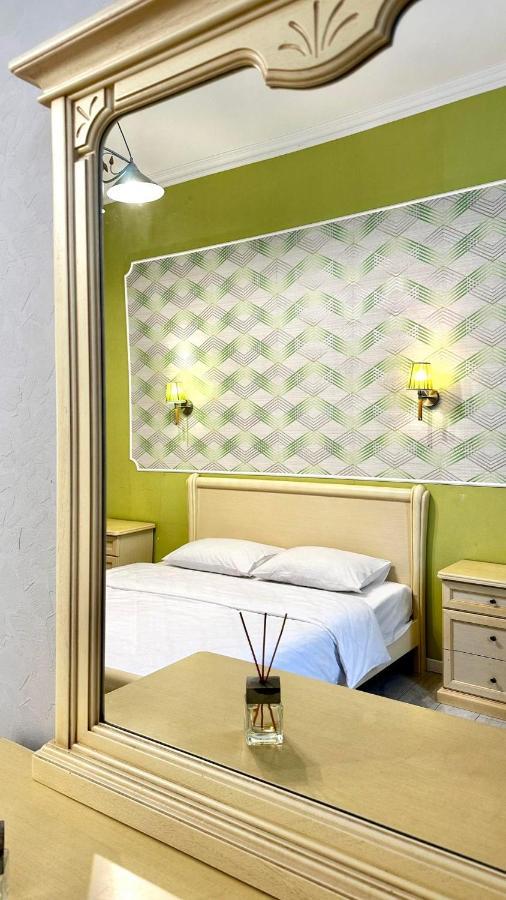 Comfortable One Beds With Nice View For Independent Sqr Kijów Zewnętrze zdjęcie